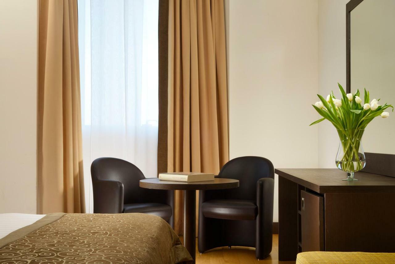 Hotel Diamante Alessandria Exteriör bild